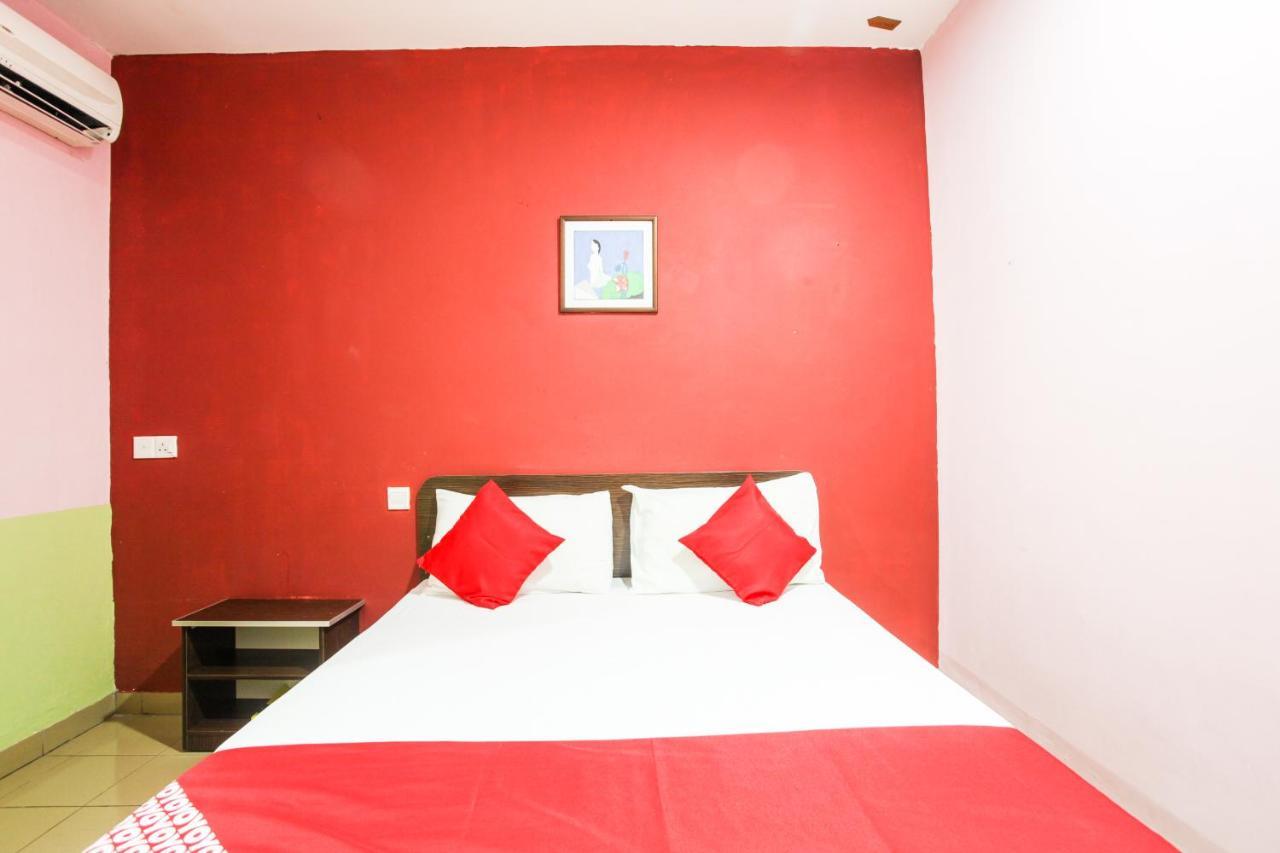Oyo 89539 Hotel Siswa Kampar Extérieur photo