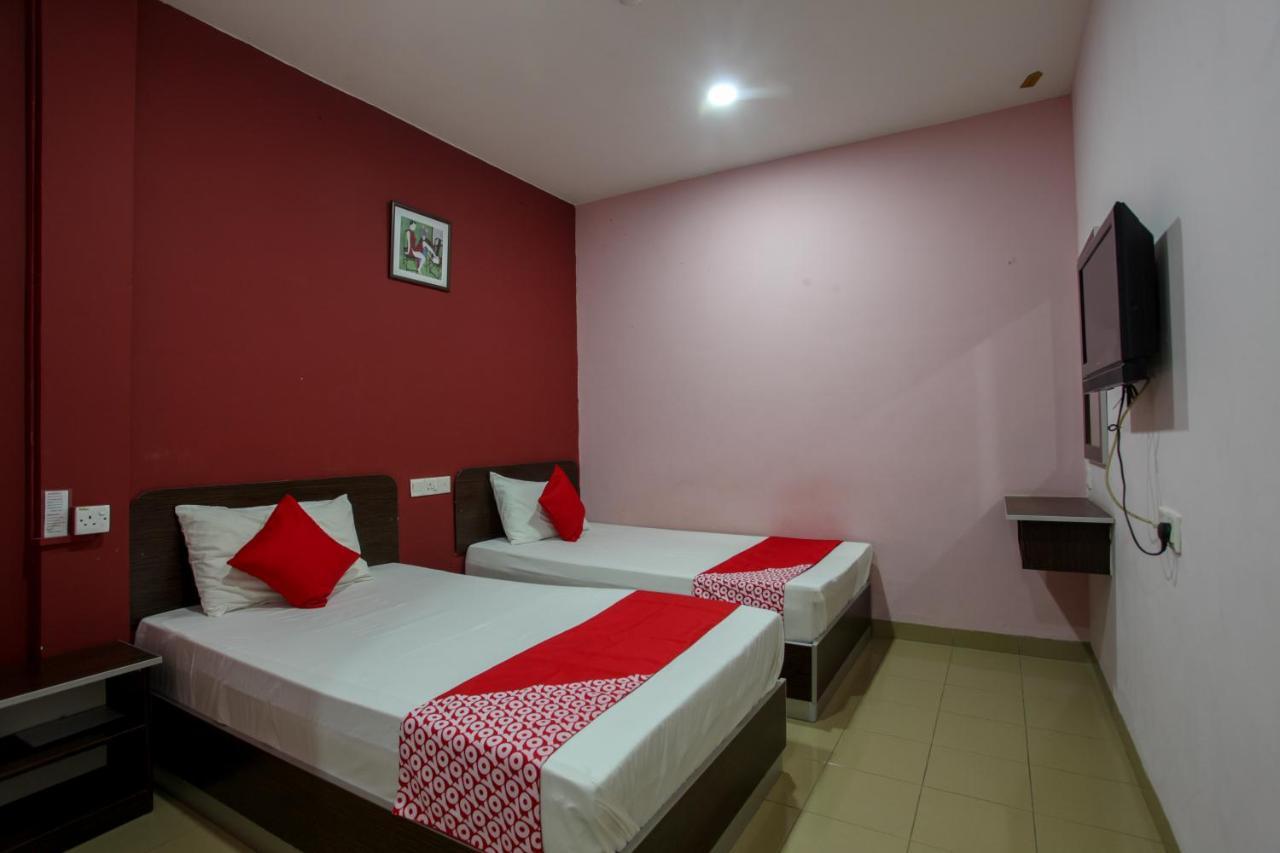 Oyo 89539 Hotel Siswa Kampar Extérieur photo