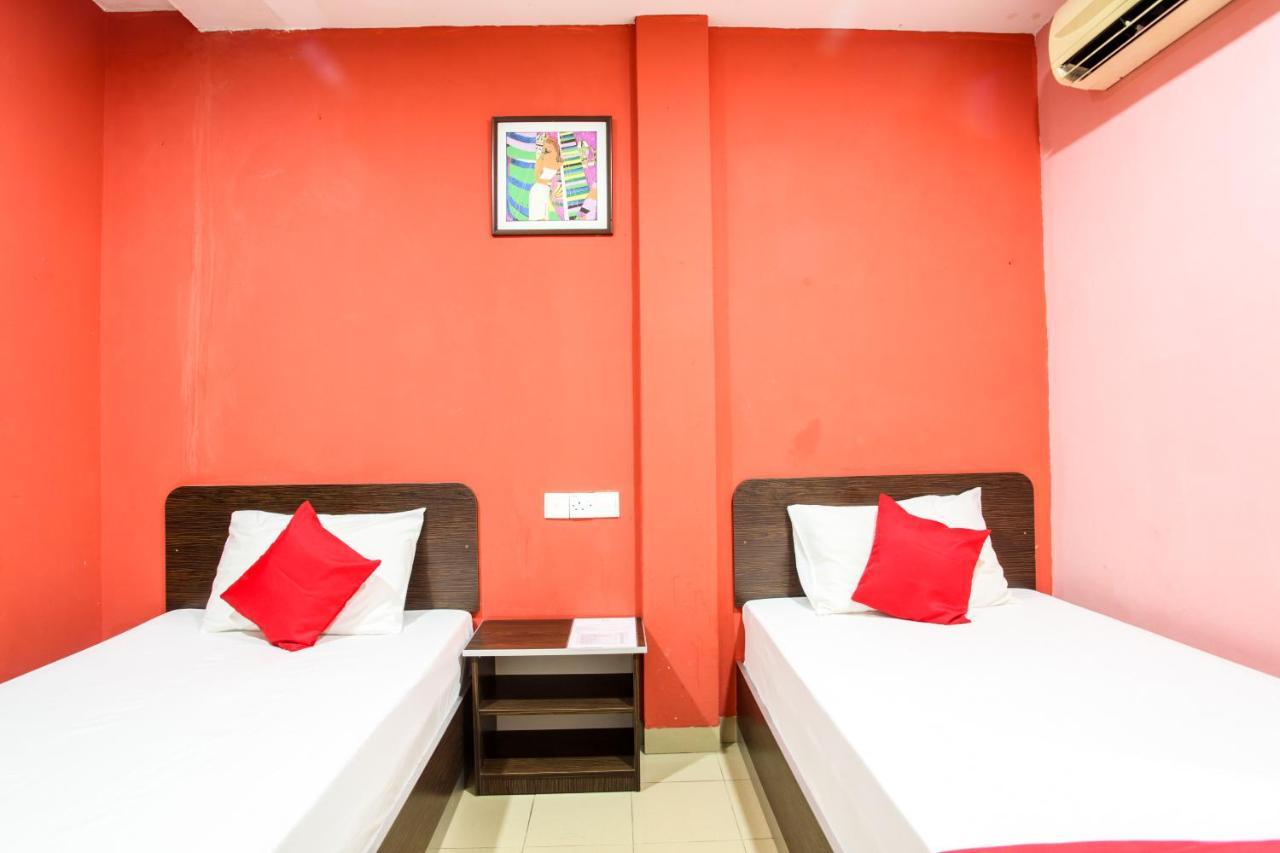 Oyo 89539 Hotel Siswa Kampar Extérieur photo