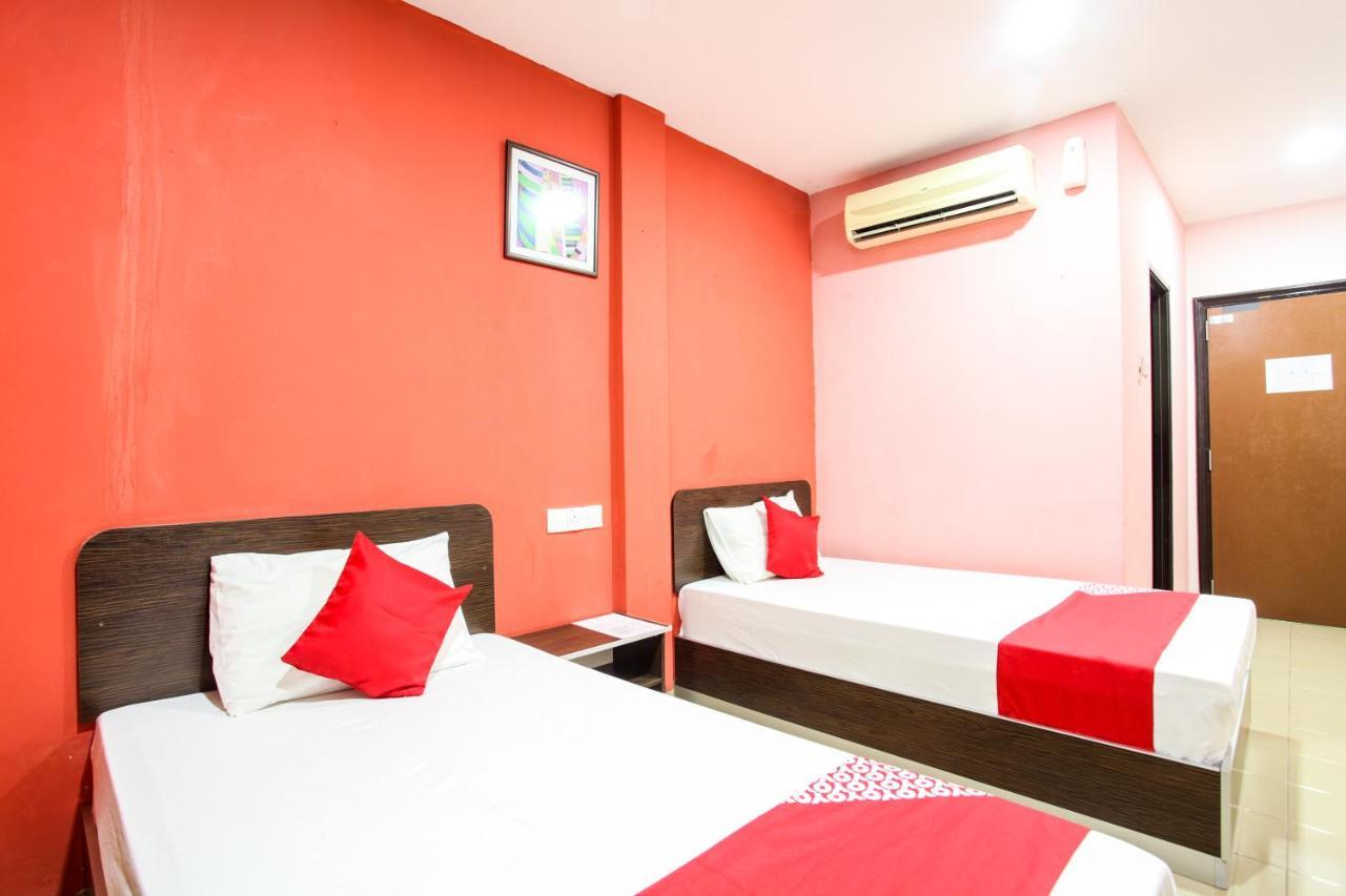 Oyo 89539 Hotel Siswa Kampar Extérieur photo